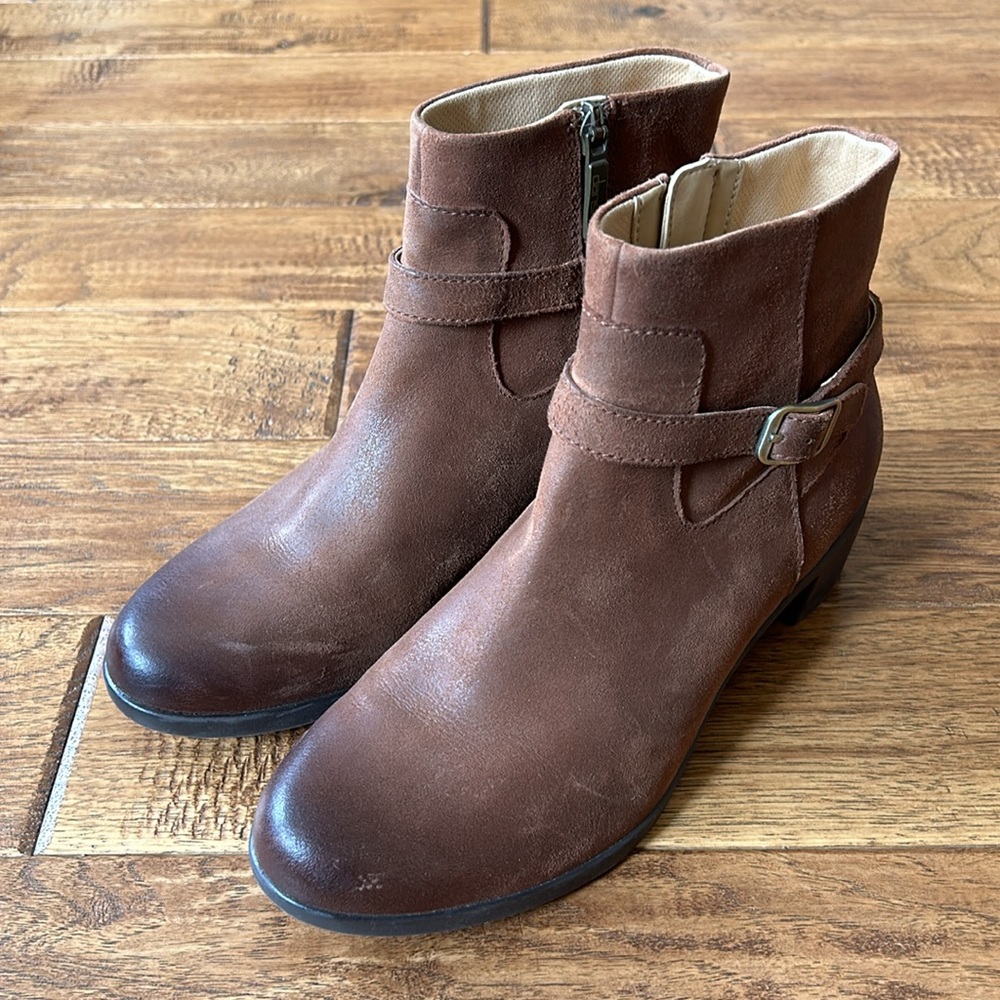 Dansko Cagney Boot Brown Burnished Suede Leather Ankle Bootie Size 38 New NWOB - Picture 6 of 13